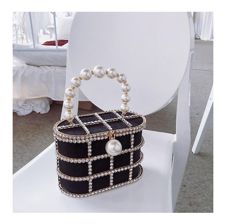 DC76B8BA-FD1E-4351-9C64-8F0895764507