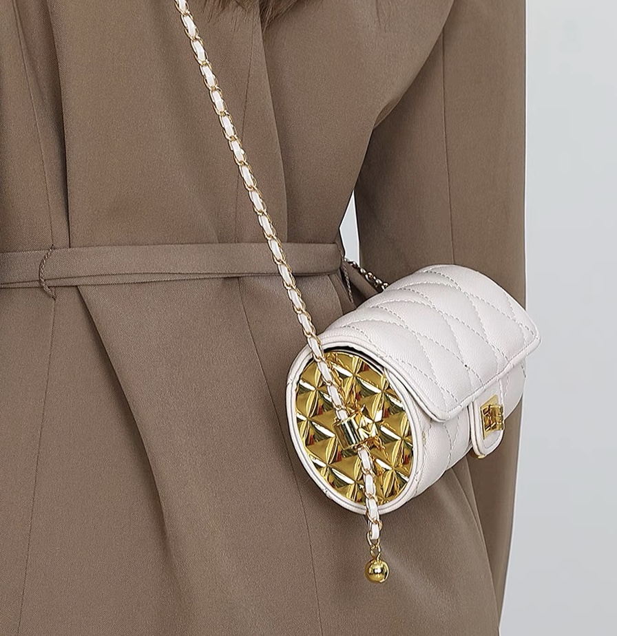 6708E788-C163-48CA-B717-8618C092B063